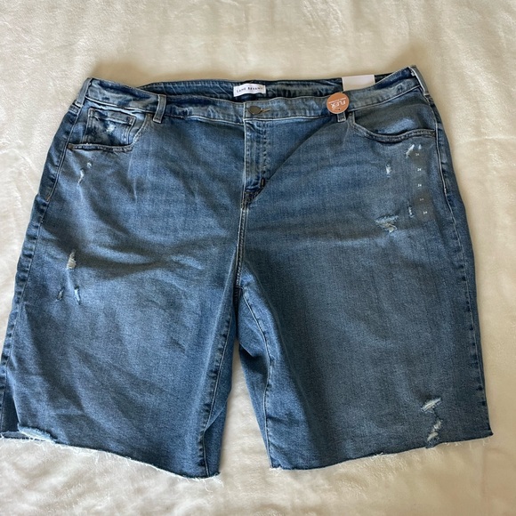 Lane Bryant Boyfriend Bermuda Distressed Jean Shorts - Picture 1 of 12